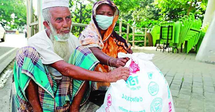 খালেকের নীল বেদনার গল্প