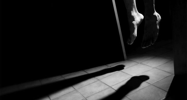 থানার হাজতে রিমান্ডের আসামির ঝুলন্ত লাশ